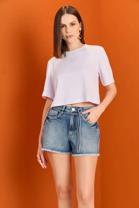 T-shirt Cropped Feminina Básica em Algodão Puramania